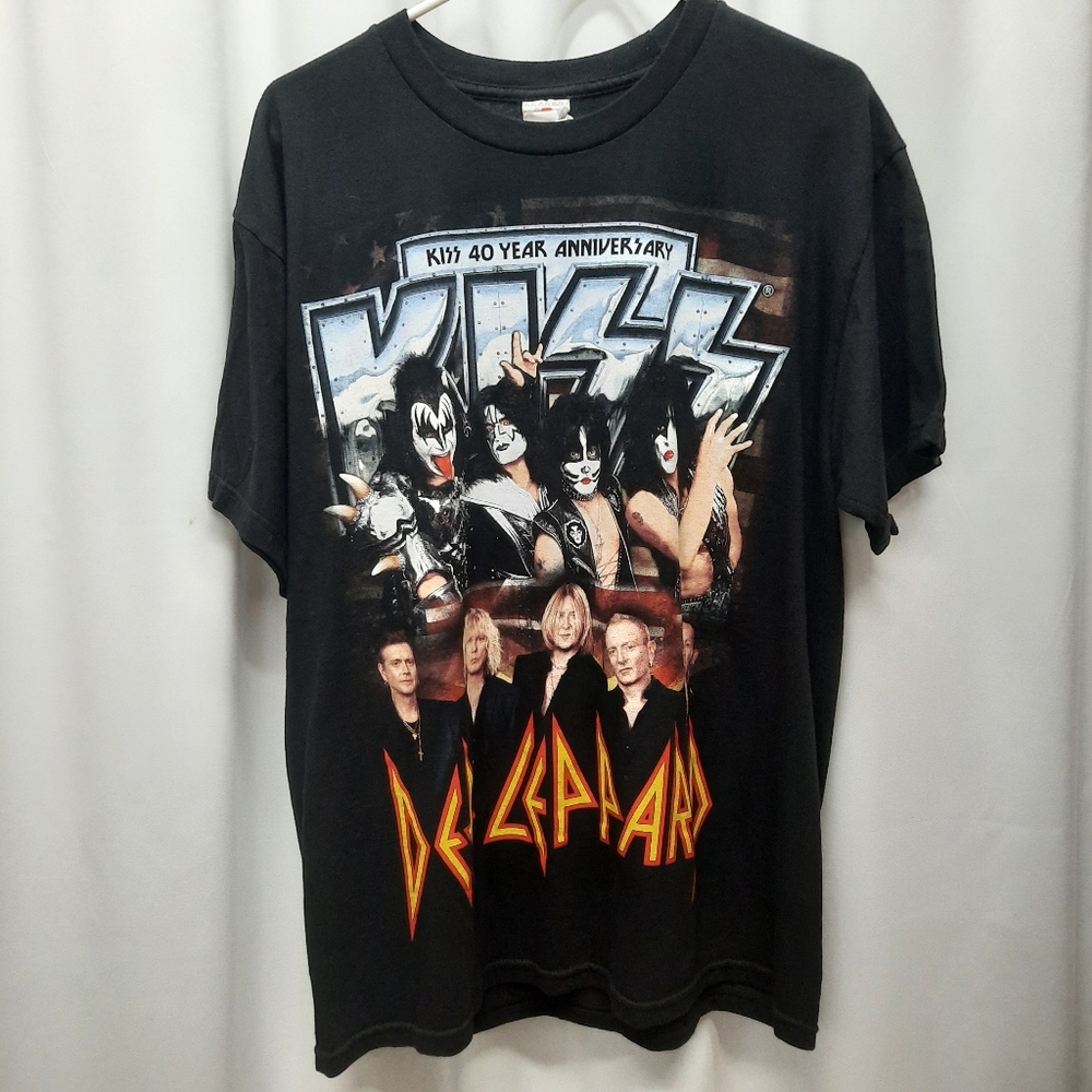 Kiss Def Leopard Concert T-shirt Adult Size L Bands Music 80s Rock & Roll Merch